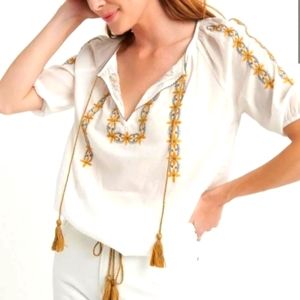 Lucky Brand boho V-neck blouse with string cinch waist. Size Small.